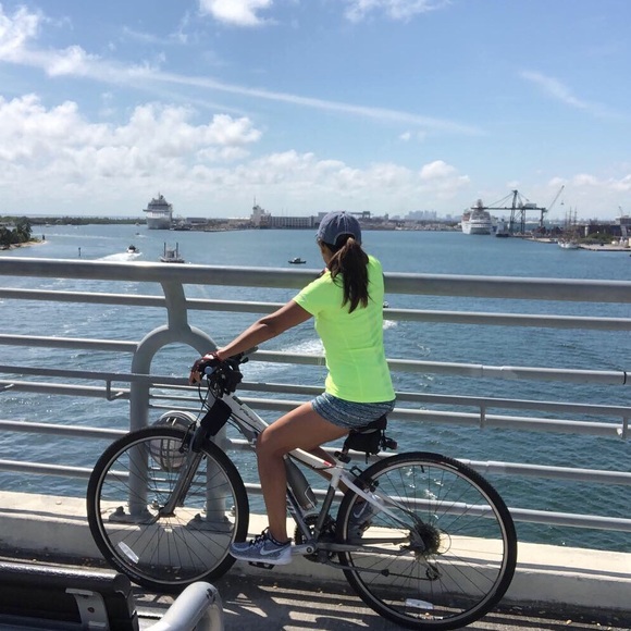 Only the Best Of the Best in my Poshmark Closet. - Picture 5 of 6